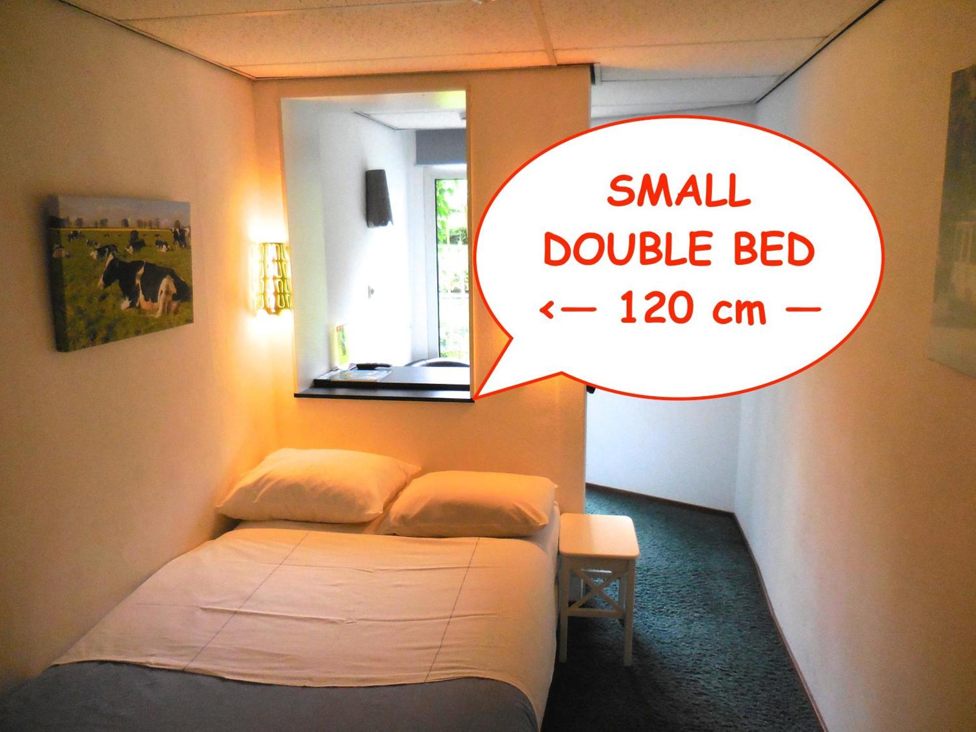 Hotel Oorsprongpark City Centre Utrecht Room photo